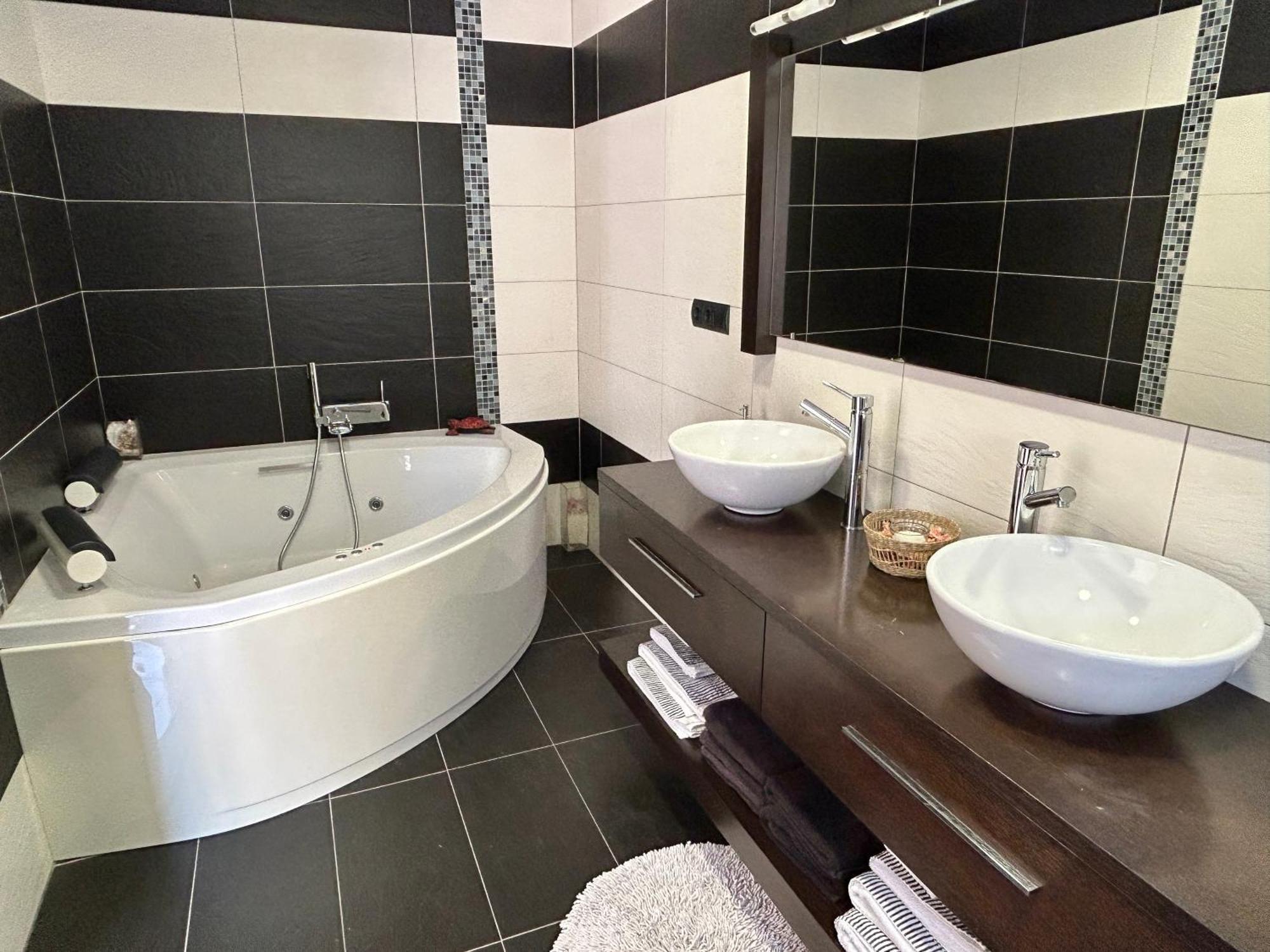 Casa Con Jacuzzi Y Piscina Con Vistas Al Castillo Corbera de Alcira Exteriér fotografie
